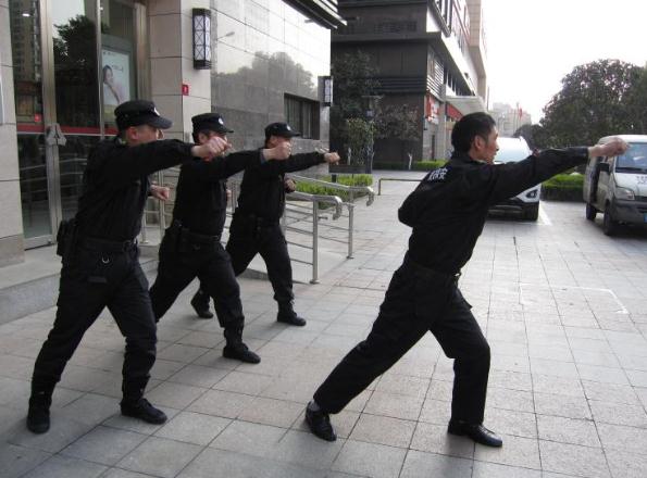 襄陽(yáng)戎安保安公司給您介紹下保安人員的上崗證辦理流程！